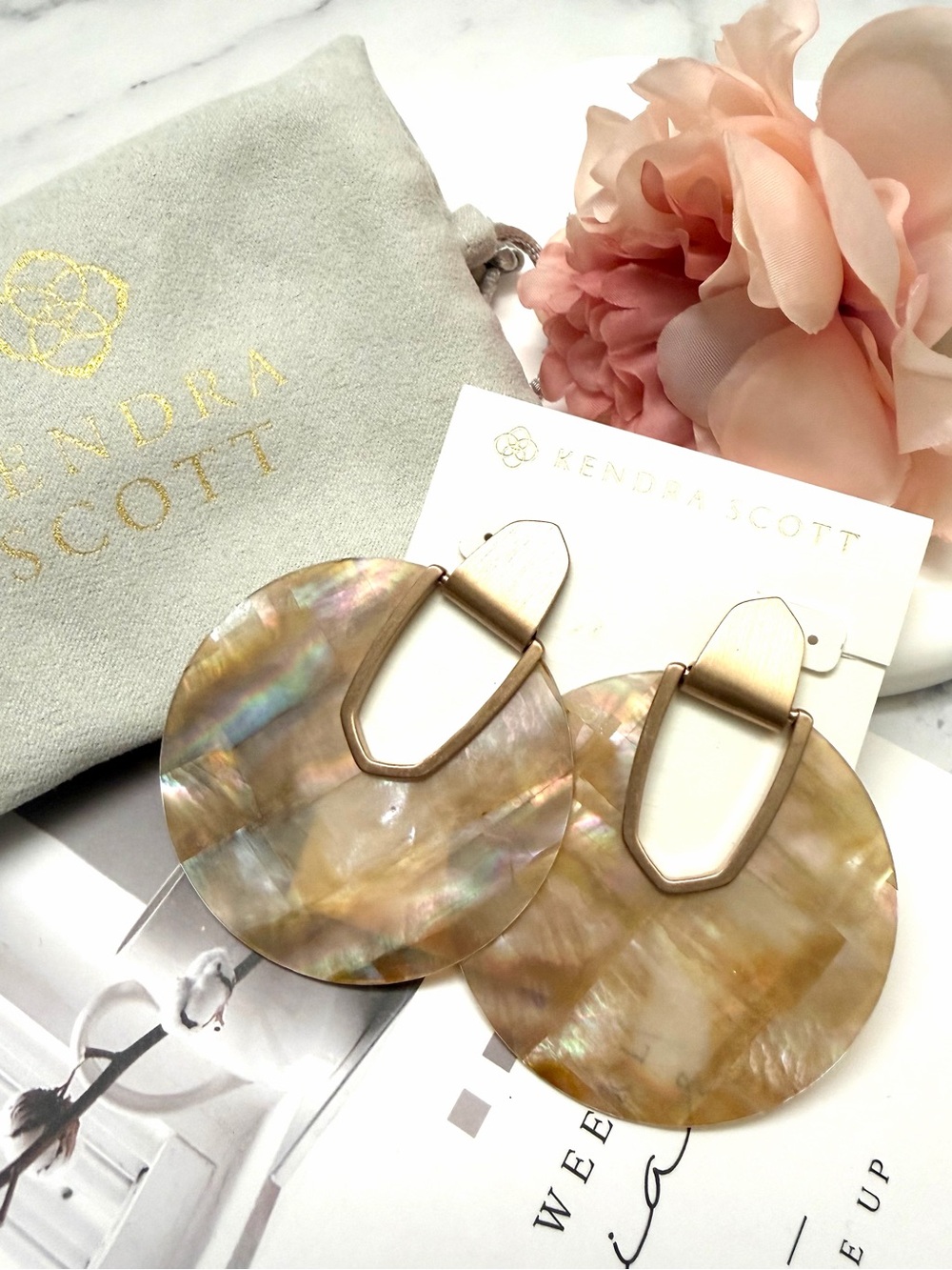 Kendra Scott Iridescent Abalone Disc Drop Earrings - Champagne Pink